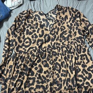 Leopard Print V-Neck Blouse